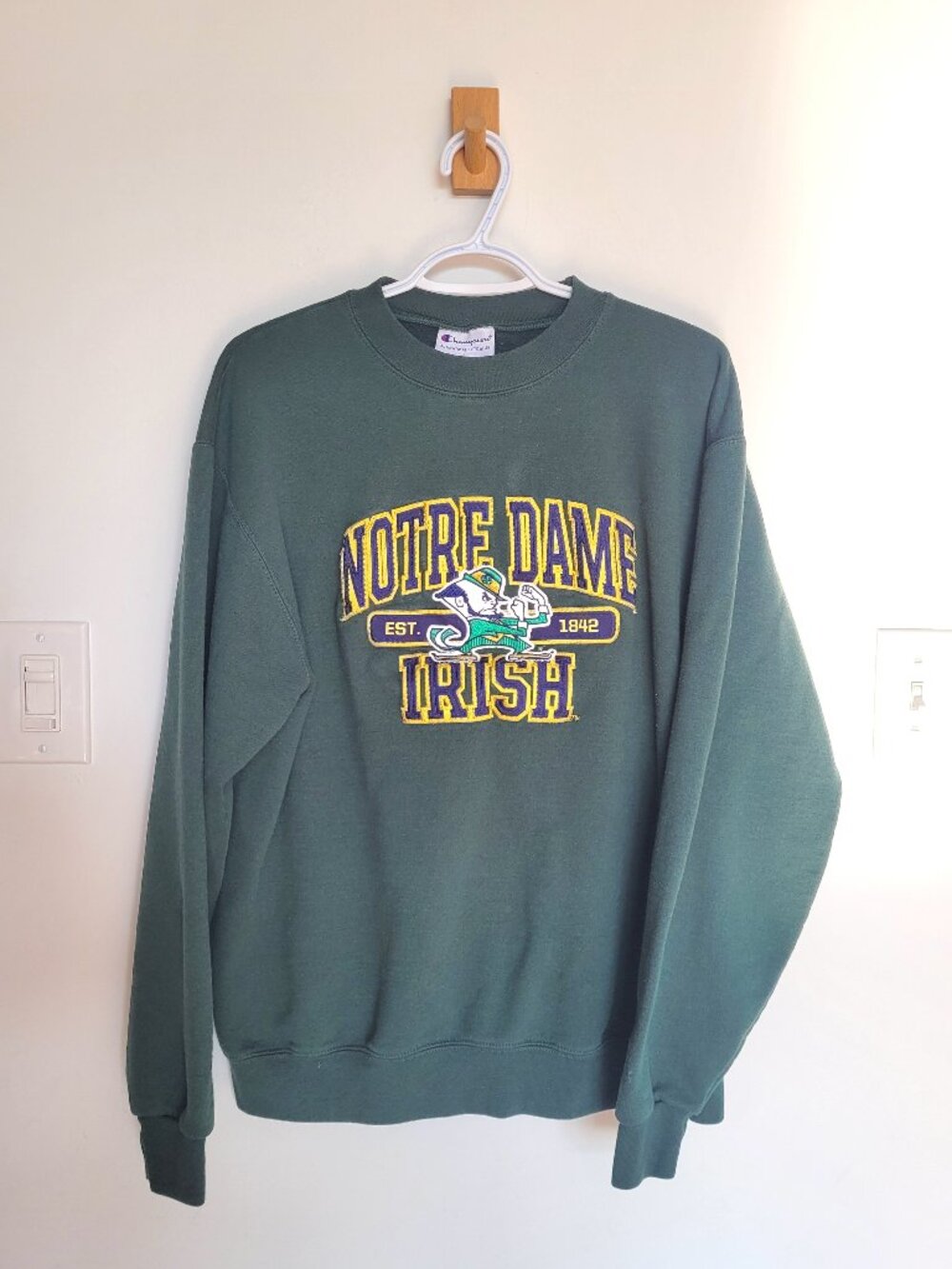 Champion Notre-Dame Fighting Irish Crewneck Crewneck - Unisex Large